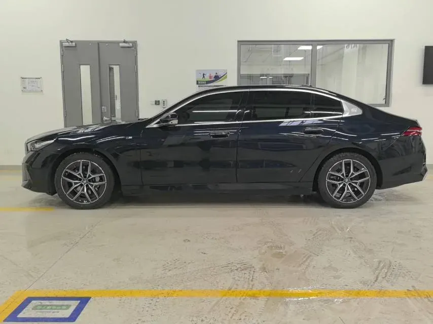 2024 BMW i5 BEV 79.05KWH,autocango,china used car exporter,china ev exporter,chinese used car exporter,chinese used ev exporter