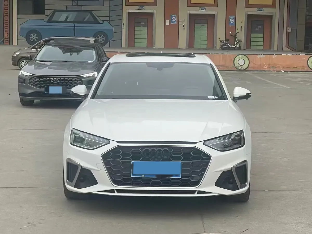 2020 Audi A4L 2.0T 190HP L4 7DCT,autocango,china used car exporter,china ev exporter,chinese used car exporter,chinese used ev exporter