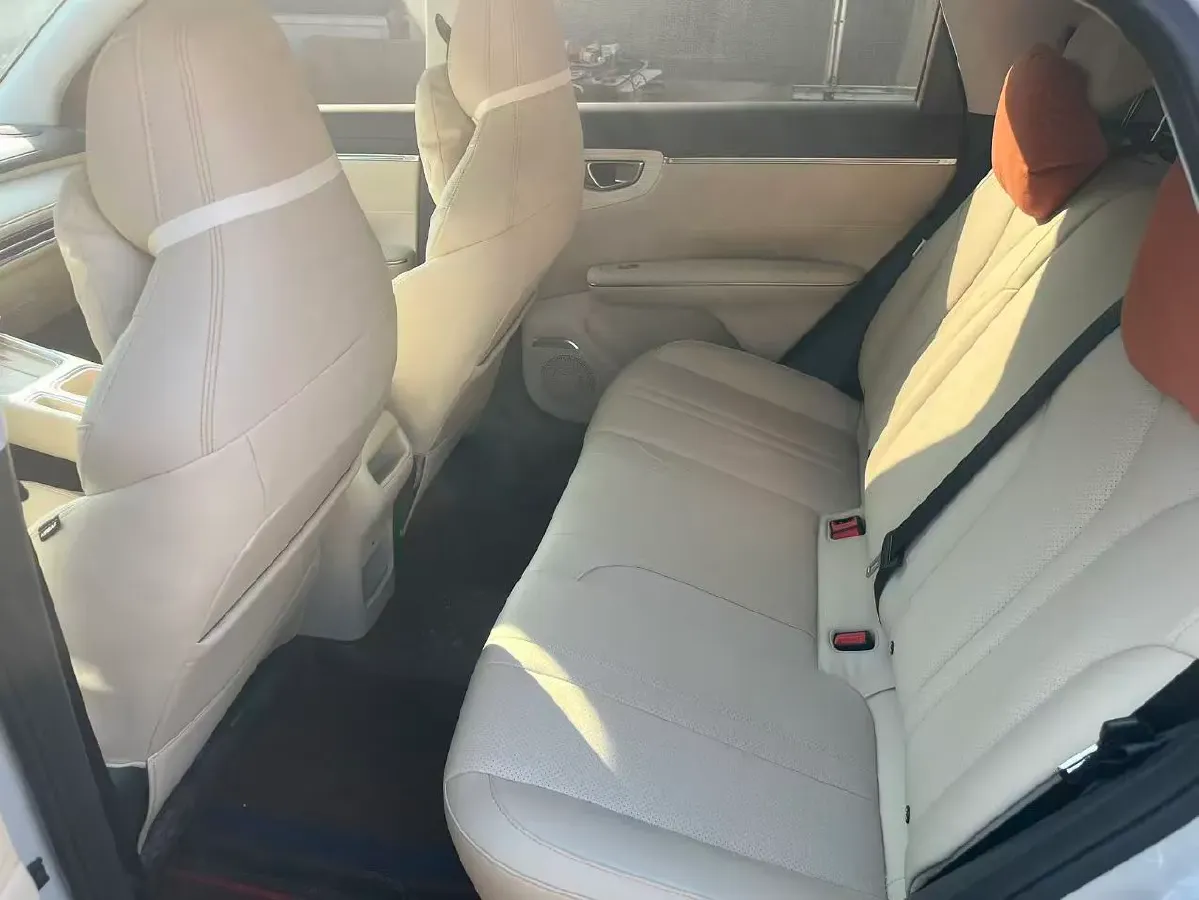 2025 WuLing HongGuang New Energy REEV 99HP REEV,autocango,china used car exporter,china ev exporter,chinese used car exporter,chinese used ev exporter