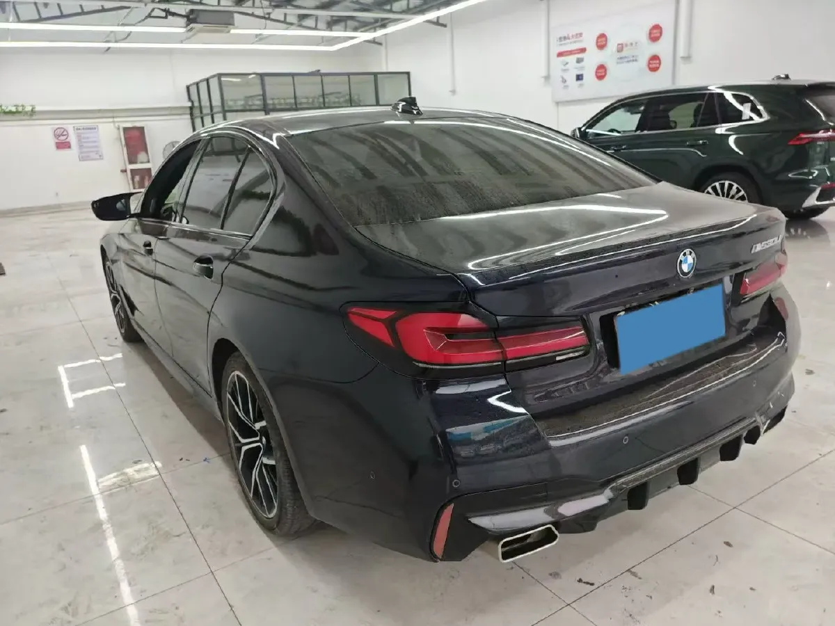 2021 BMW 5 Series 2.0T 252HP L4 8AT,autocango,china used car exporter,china ev exporter,chinese used car exporter,chinese used ev exporter