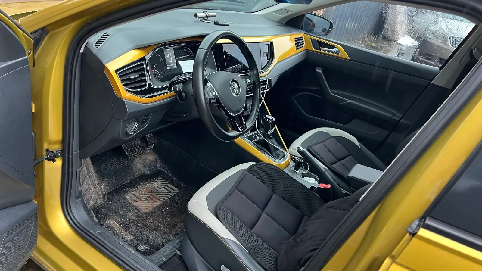 2019 Volkswagen Polo 1.5L 113HP L4 6AT,autocango,china used car exporter,china ev exporter,chinese used car exporter,chinese used ev exporter