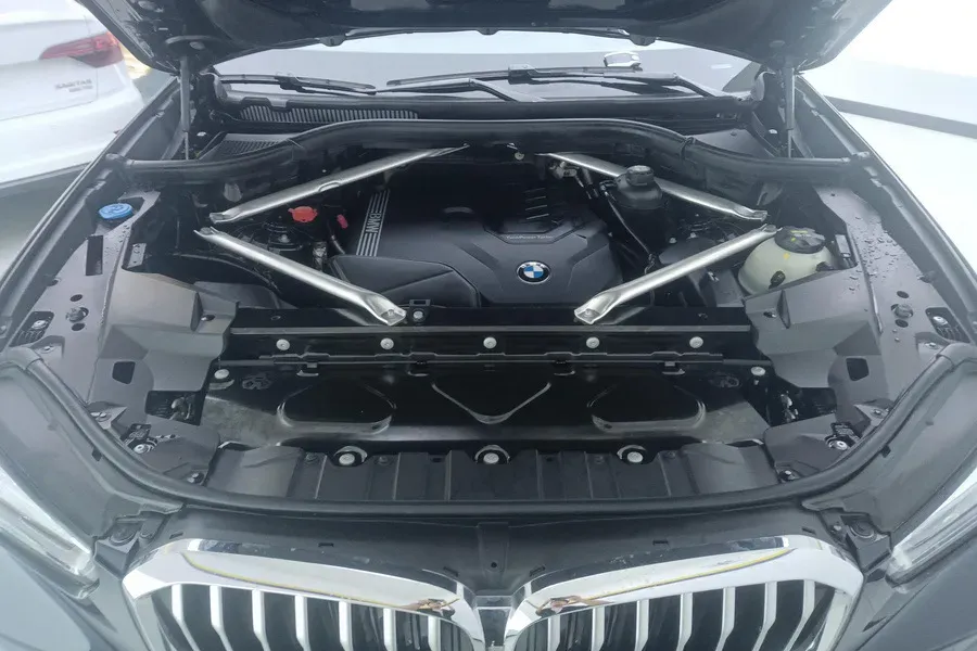 2022 BMW X5 2.0T 245HP L4 8AT,autocango,china used car exporter,china ev exporter,chinese used car exporter,chinese used ev exporter