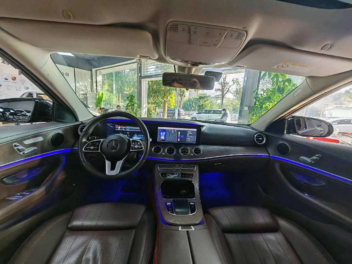 2020 Mercedes-Benz E Class 1.5T 184HP L4 9AT,autocango,china used car exporter,china ev exporter,chinese used car exporter,chinese used ev exporter