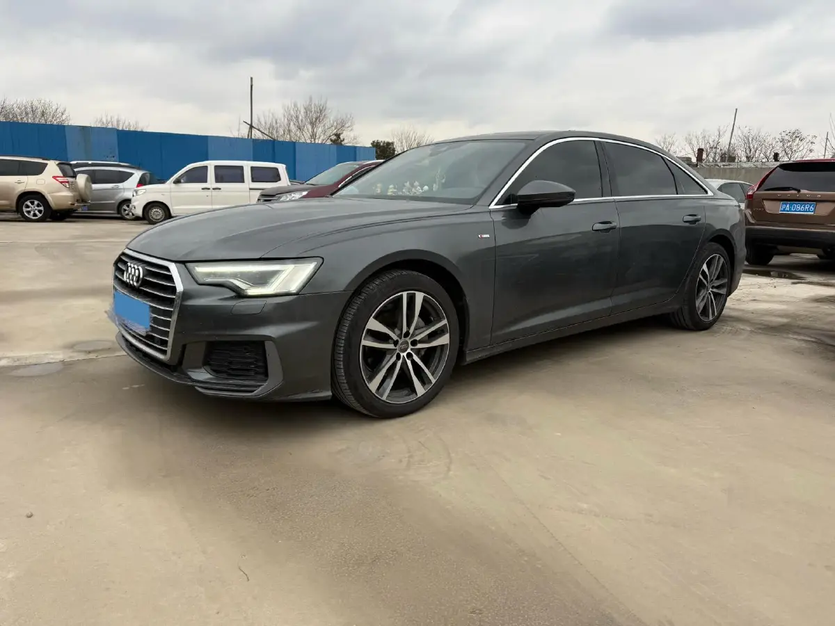 2019 Audi A6L 2.0T 190HP L4 7DCT