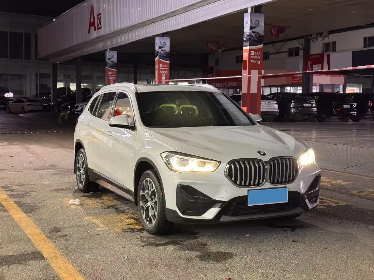 2021 BMW X1 2.0T 192HP L4 7DCT,autocango,china used car exporter,china ev exporter,chinese used car exporter,chinese used ev exporter