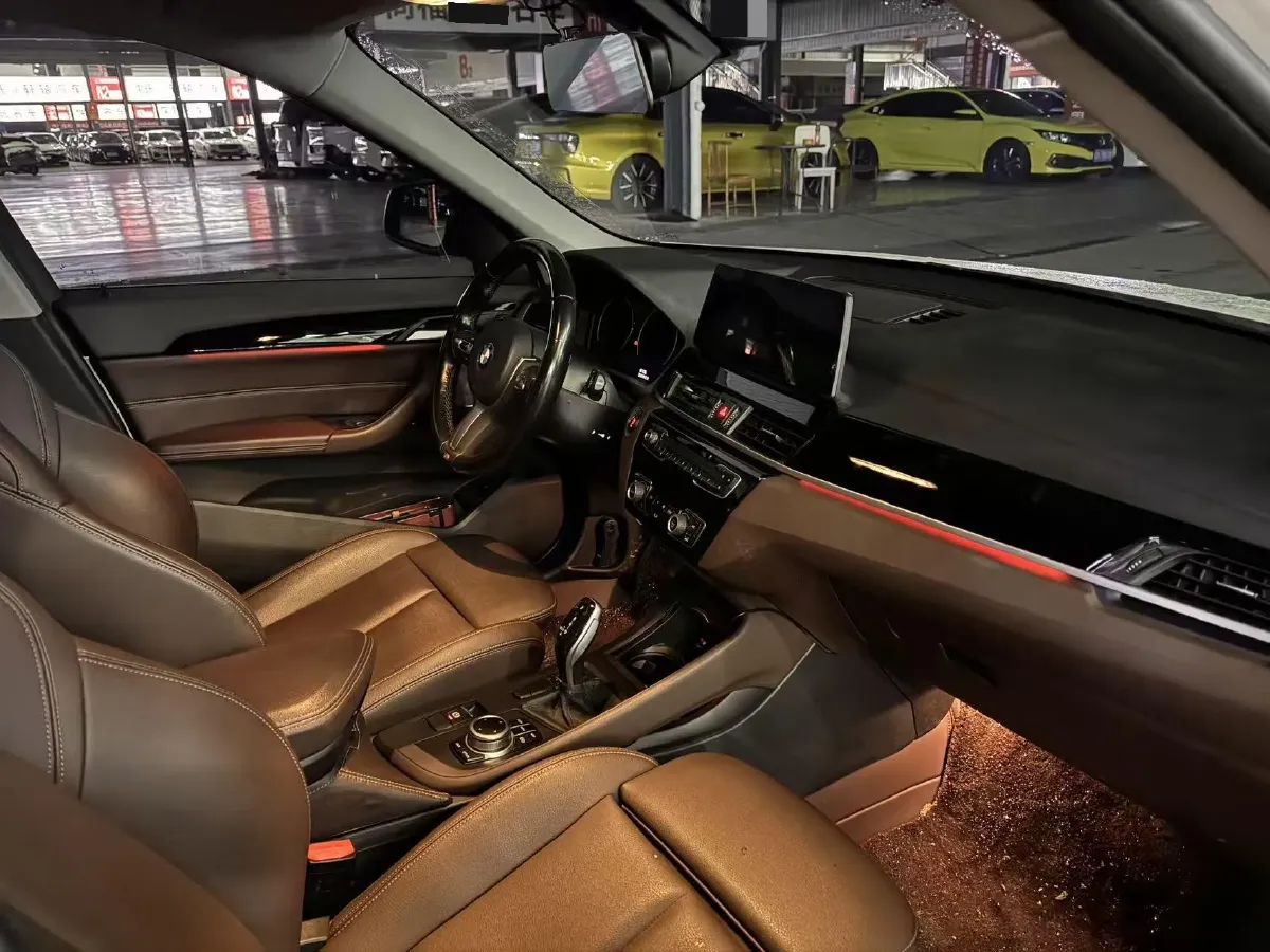 2021 BMW X1 2.0T 192HP L4 7DCT,autocango,china used car exporter,china ev exporter,chinese used car exporter,chinese used ev exporter