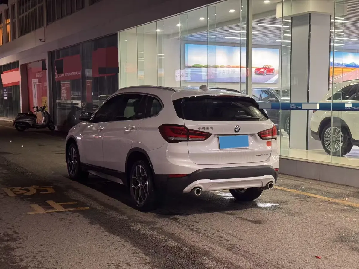 2021 BMW X1 2.0T 192HP L4 7DCT,autocango,china used car exporter,china ev exporter,chinese used car exporter,chinese used ev exporter