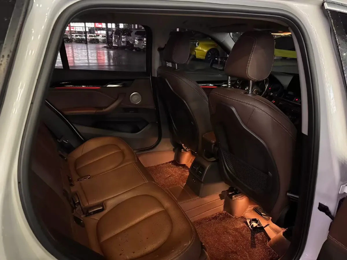 2021 BMW X1 2.0T 192HP L4 7DCT,autocango,china used car exporter,china ev exporter,chinese used car exporter,chinese used ev exporter