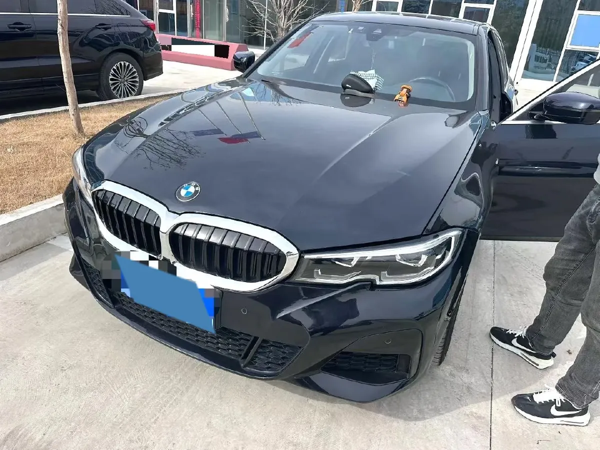 2022 BMW 3 Series 2.0T 184HP L4 8AT,autocango,china used car exporter,china ev exporter,chinese used car exporter,chinese used ev exporter
