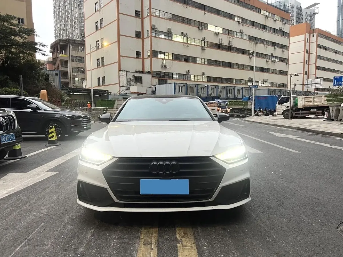 2021 Audi A7 2.0T 245HP L4 7DCT,autocango,china used car exporter,china ev exporter,chinese used car exporter,chinese used ev exporter