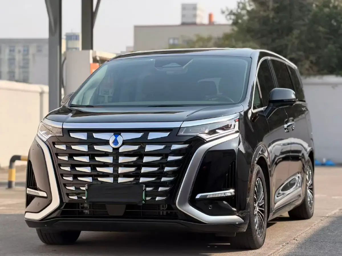 2022 HongQi HS7 3.0T 337HP V6 8AT