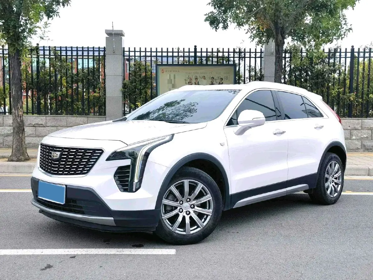2020 Cadillac XT4 2.0T 237HP L4 9AT