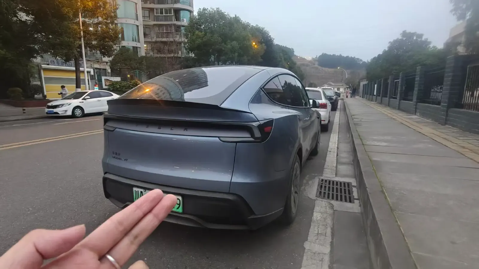 2025 Tesla Model Y L BEV,autocango,china used car exporter,china ev exporter,chinese used car exporter,chinese used ev exporter