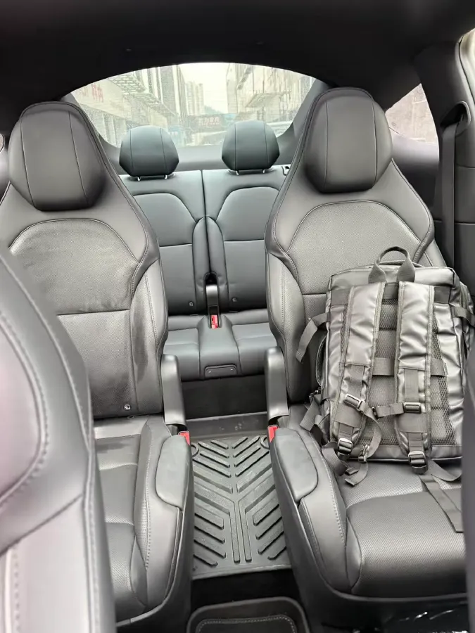 2025 Tesla Model Y L BEV,autocango,china used car exporter,china ev exporter,chinese used car exporter,chinese used ev exporter