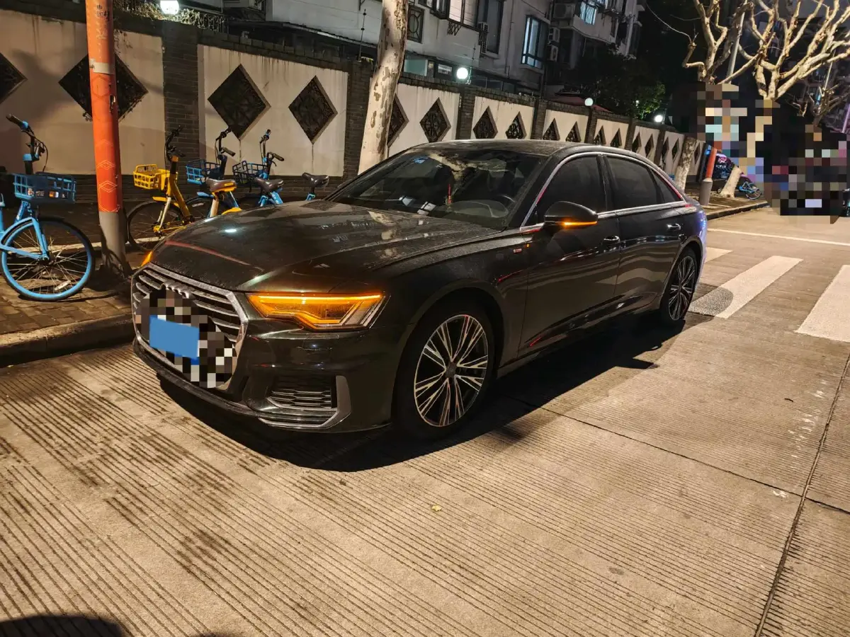 2021 Audi A6L 2.0T 190HP L4 7DCT