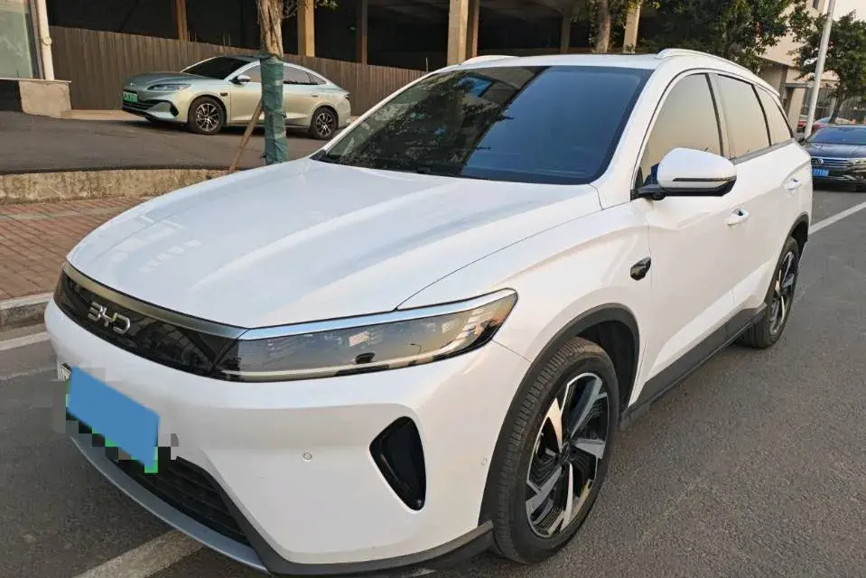 2025 BYD Sea Lion 05 DM-i 1.5L 101HP L4 E-CVT PHEV 18.3KWH