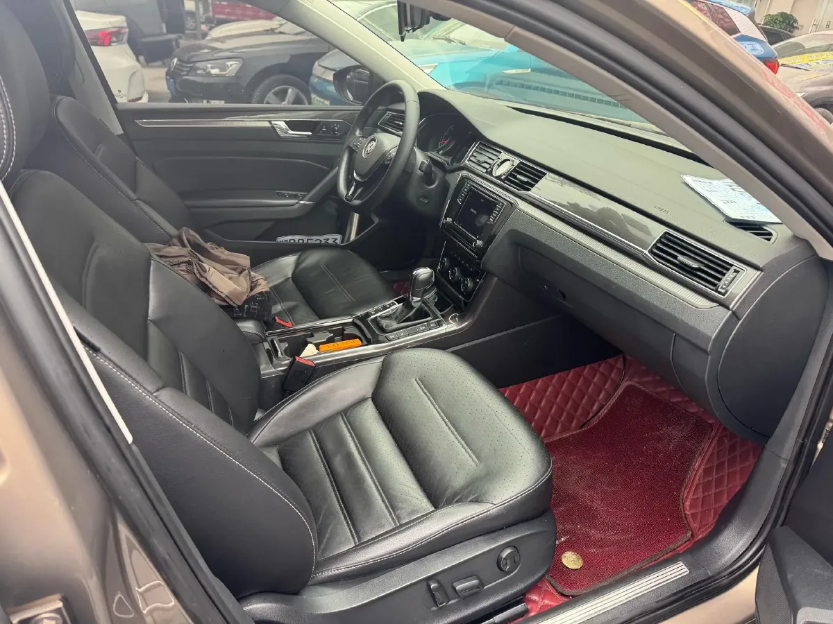 2017 Volkswagen Passat 1.8T 180HP L4 7DCT,autocango,china used car exporter,china ev exporter,chinese used car exporter,chinese used ev exporter