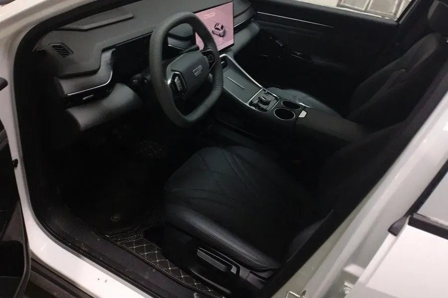 2025 Geely Galaxy A7 1.5L 112HP L4 1DHT PHEV,autocango,china used car exporter,china ev exporter,chinese used car exporter,chinese used ev exporter