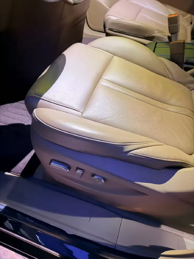 2021 Buick GL8 2.0T 237HP L4 9AT,autocango,china used car exporter,china ev exporter,chinese used car exporter,chinese used ev exporter