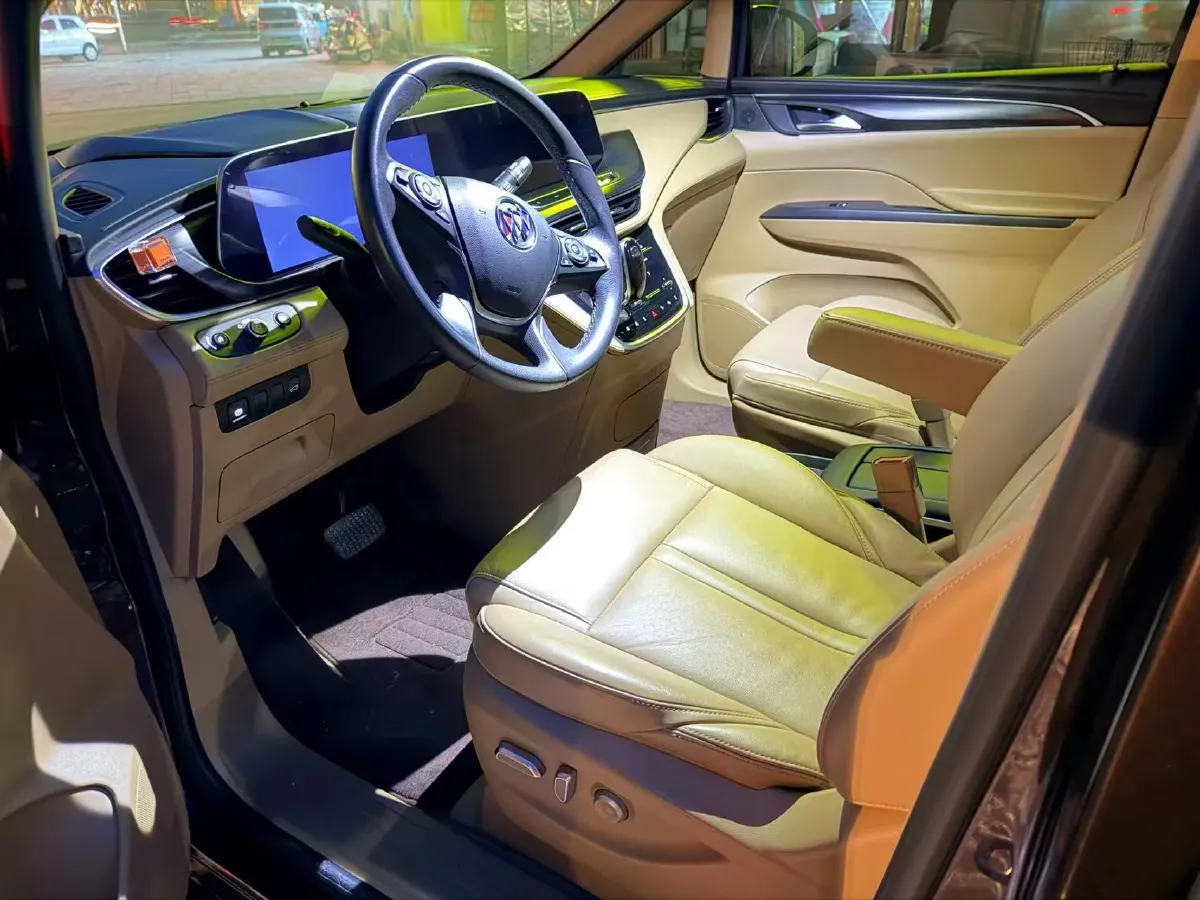 2021 Buick GL8 2.0T 237HP L4 9AT,autocango,china used car exporter,china ev exporter,chinese used car exporter,chinese used ev exporter