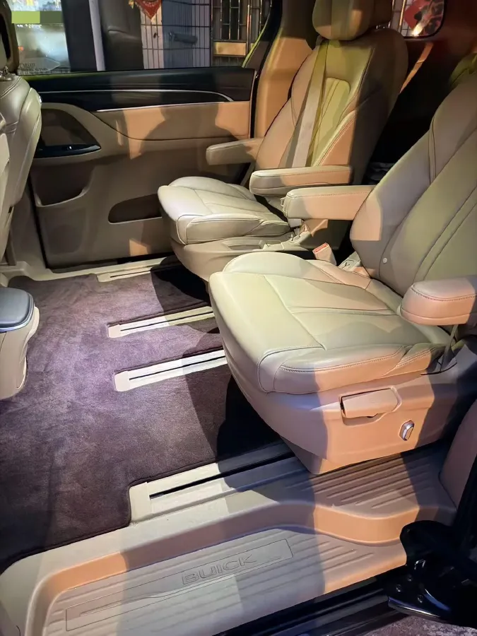 2021 Buick GL8 2.0T 237HP L4 9AT,autocango,china used car exporter,china ev exporter,chinese used car exporter,chinese used ev exporter