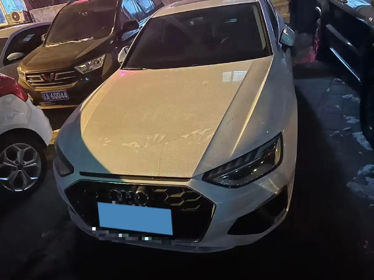 2024 Audi A4L 2.0T 190HP L4 7DCT