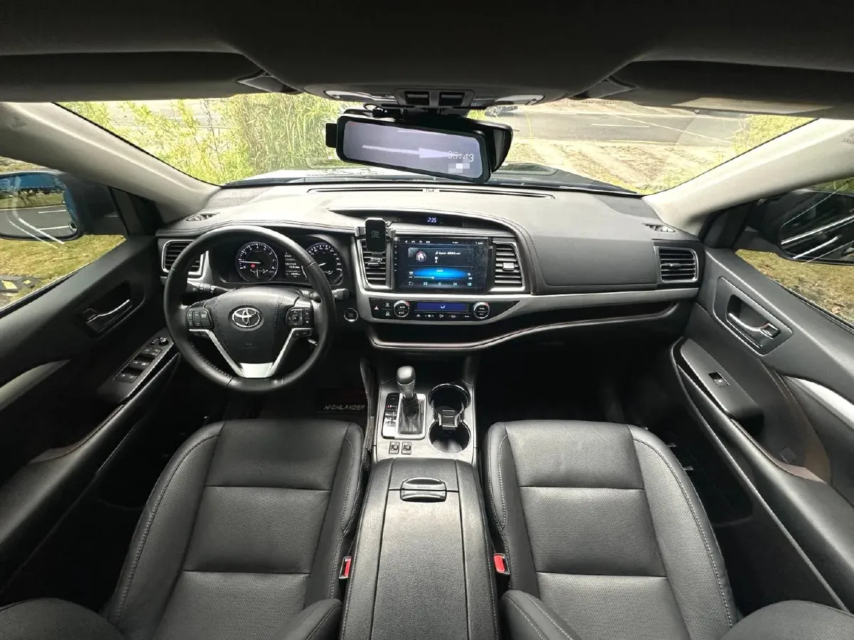 2021 Toyota Highlander 2.0T 220HP L4 6AT,autocango,china used car exporter,china ev exporter,chinese used car exporter,chinese used ev exporter