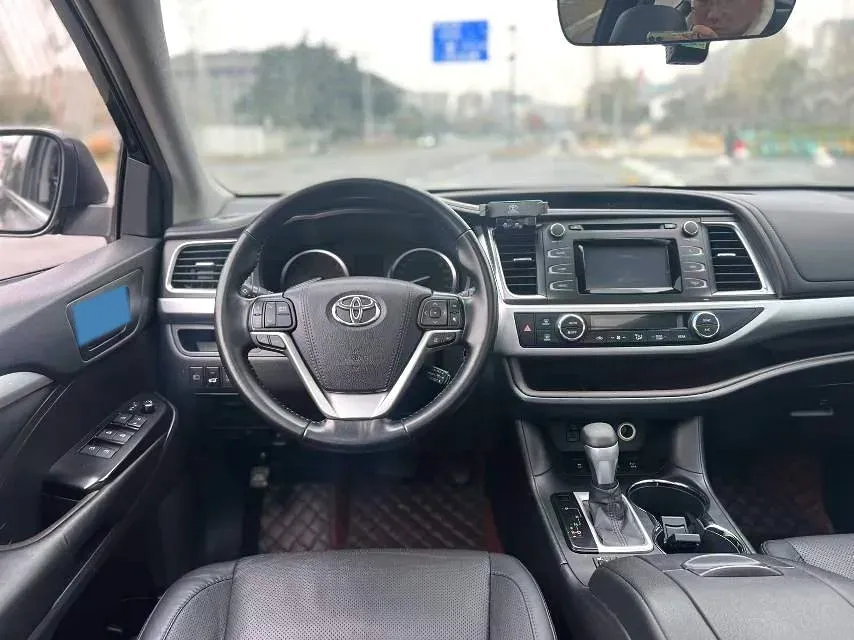 2021 Toyota Highlander 2.0T 220HP L4 6AT,autocango,china used car exporter,china ev exporter,chinese used car exporter,chinese used ev exporter