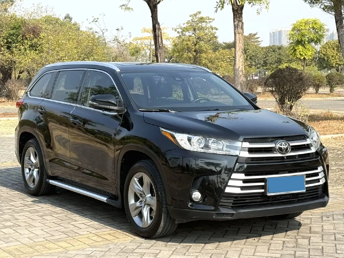 2021 Toyota Highlander 2.0T 220HP L4 6AT,autocango,china used car exporter,china ev exporter,chinese used car exporter,chinese used ev exporter
