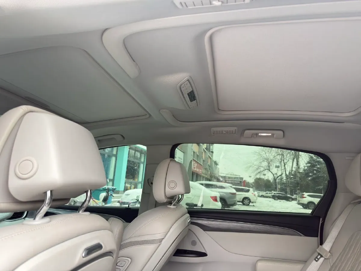 2023 Buick GL8 2.0T 237HP L4 9AT,autocango,china used car exporter,china ev exporter,chinese used car exporter,chinese used ev exporter