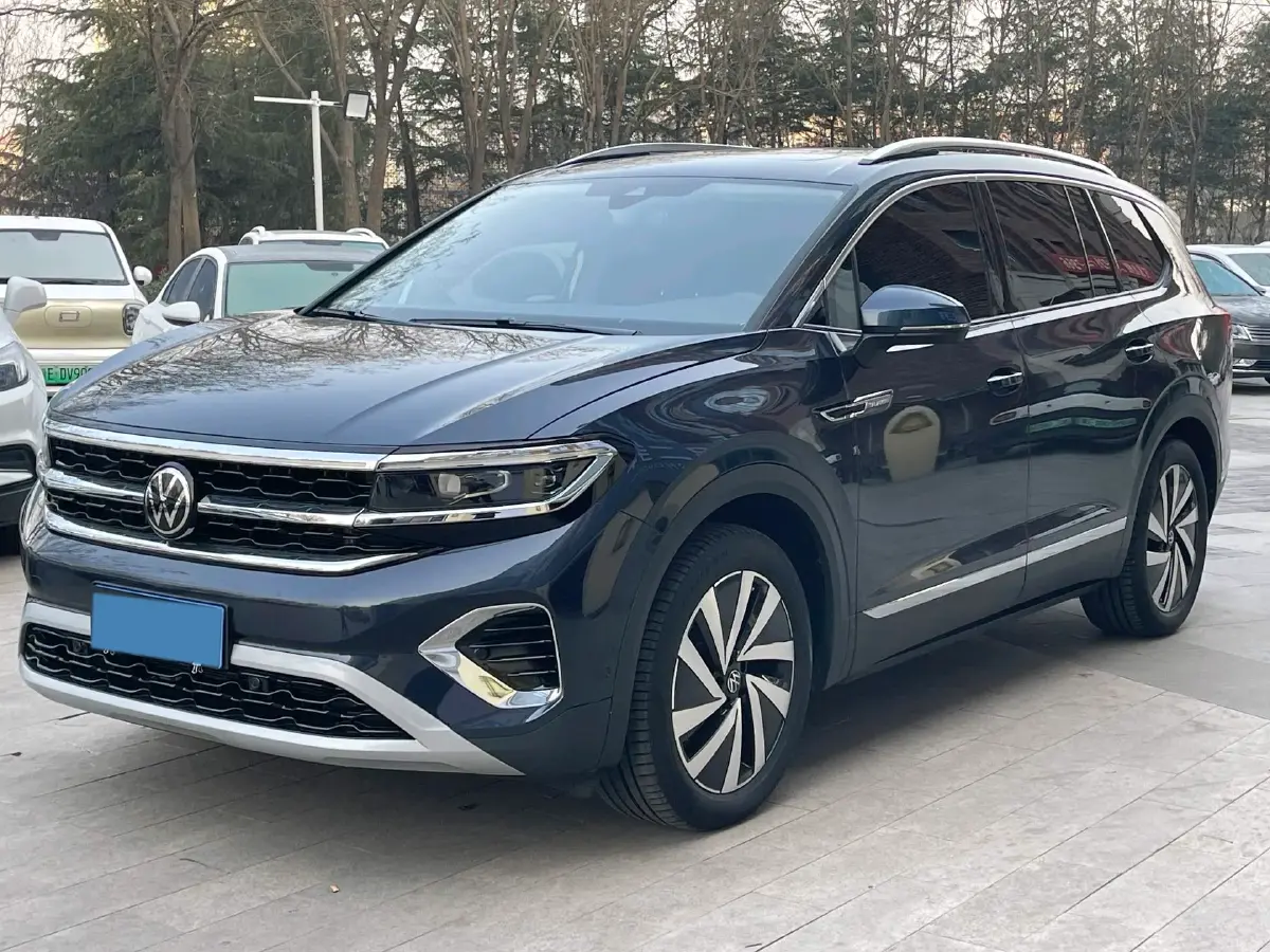 2021 Volkswagen Talagon 2.0T 220HP L4 7DCT