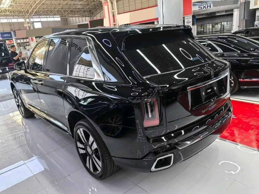 2025 Mansory Cullinan 6.7T 600HP V12 8AT,autocango,china used car exporter,china ev exporter,chinese used car exporter,chinese used ev exporter