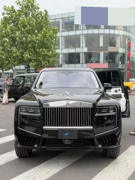 2025 Mansory Cullinan 6.7T 600HP V12 8AT,autocango,china used car exporter,china ev exporter,chinese used car exporter,chinese used ev exporter