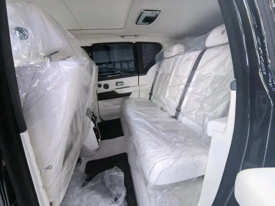 2025 Mansory Cullinan 6.7T 600HP V12 8AT,autocango,china used car exporter,china ev exporter,chinese used car exporter,chinese used ev exporter