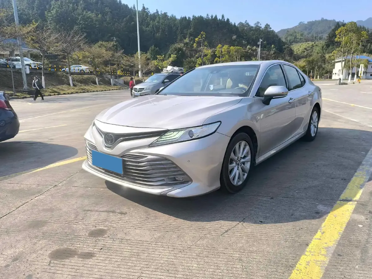 2019 Toyota Camry 2.0L 178HP L4 CVT