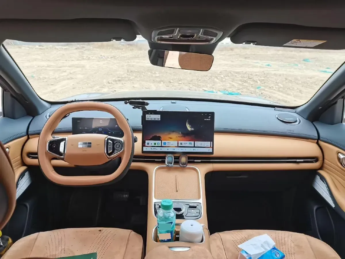 2025 LanDian E5 PLUS 1.5L 95HP L4 E-CVT PHEV 25KWH,autocango,china used car exporter,china ev exporter,chinese used car exporter,chinese used ev exporter