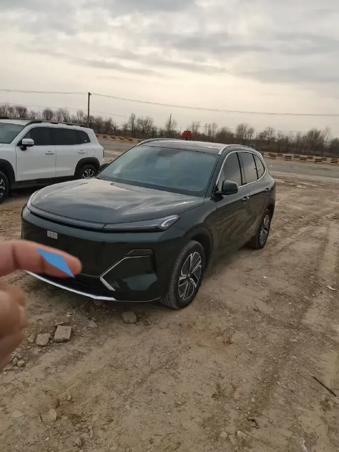 2025 LanDian E5 PLUS 1.5L 95HP L4 E-CVT PHEV 25KWH,autocango,china used car exporter,china ev exporter,chinese used car exporter,chinese used ev exporter