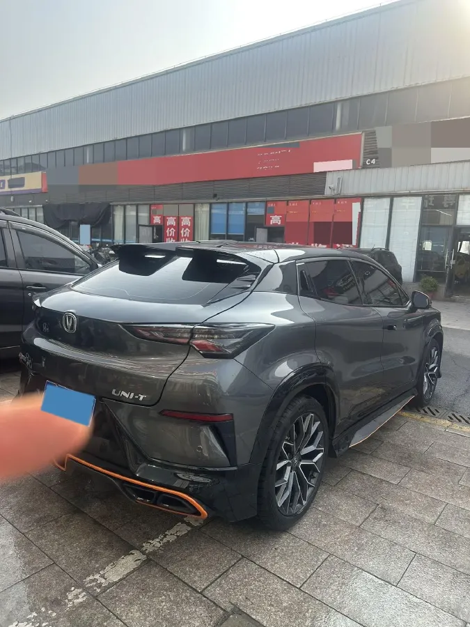 2022 ChangAn UNI-T 1.5T 188HP L4 7DCT,autocango,china used car exporter,china ev exporter,chinese used car exporter,chinese used ev exporter