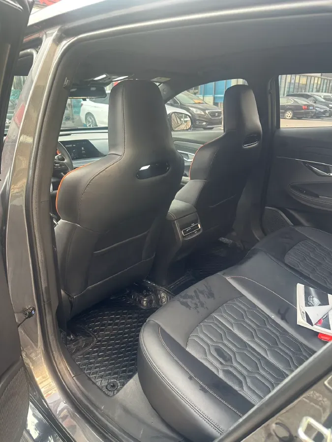 2022 ChangAn UNI-T 1.5T 188HP L4 7DCT,autocango,china used car exporter,china ev exporter,chinese used car exporter,chinese used ev exporter