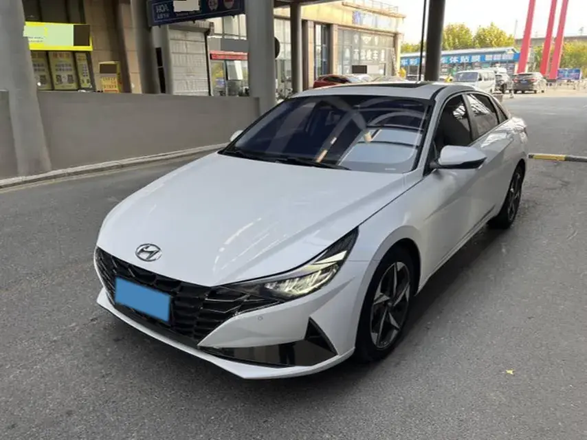 2021 Hyundai Elantra 1.5L 115HP L4 CVT