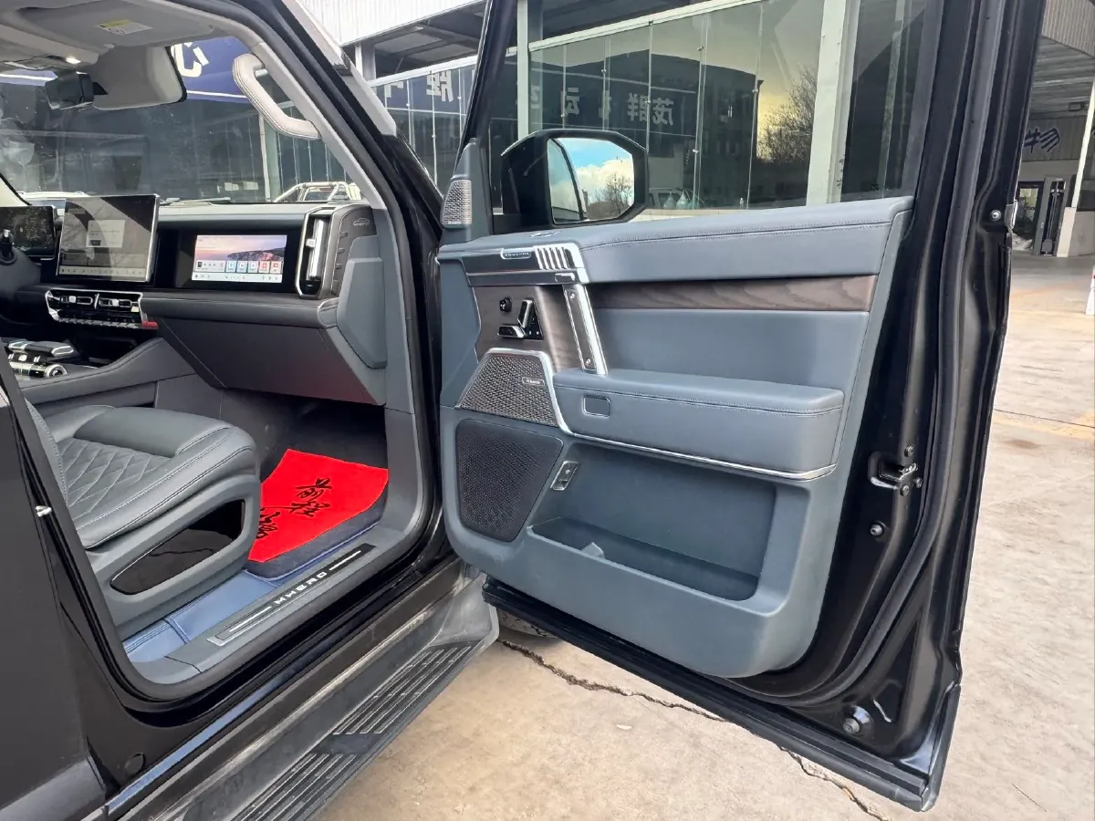 2023 M Hero 917 REEV 197HP 2AT REEV 65.8KWH,autocango,china used car exporter,china ev exporter,chinese used car exporter,chinese used ev exporter