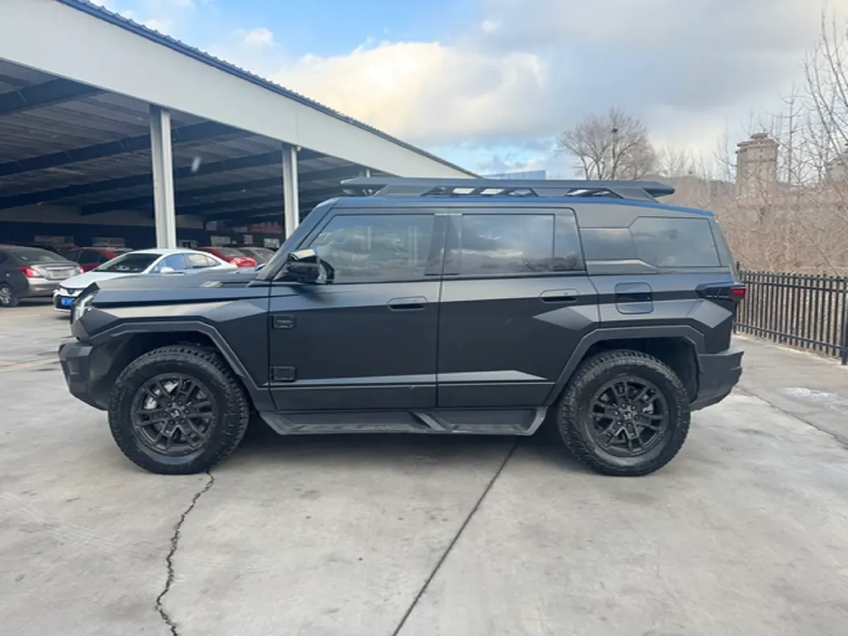 2023 M Hero 917 REEV 197HP 2AT REEV 65.8KWH,autocango,china used car exporter,china ev exporter,chinese used car exporter,chinese used ev exporter