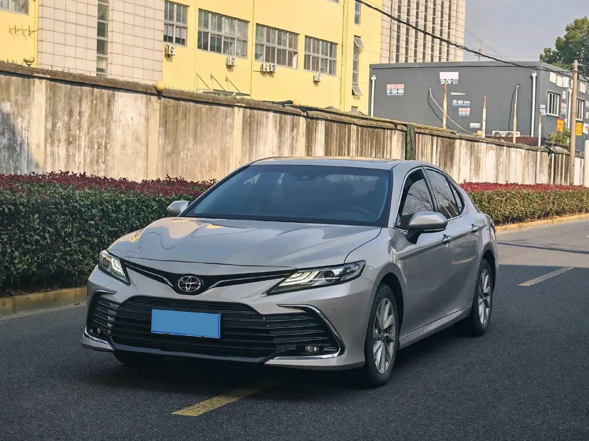 2021 Toyota Camry 2.0L 178HP L4 CVT