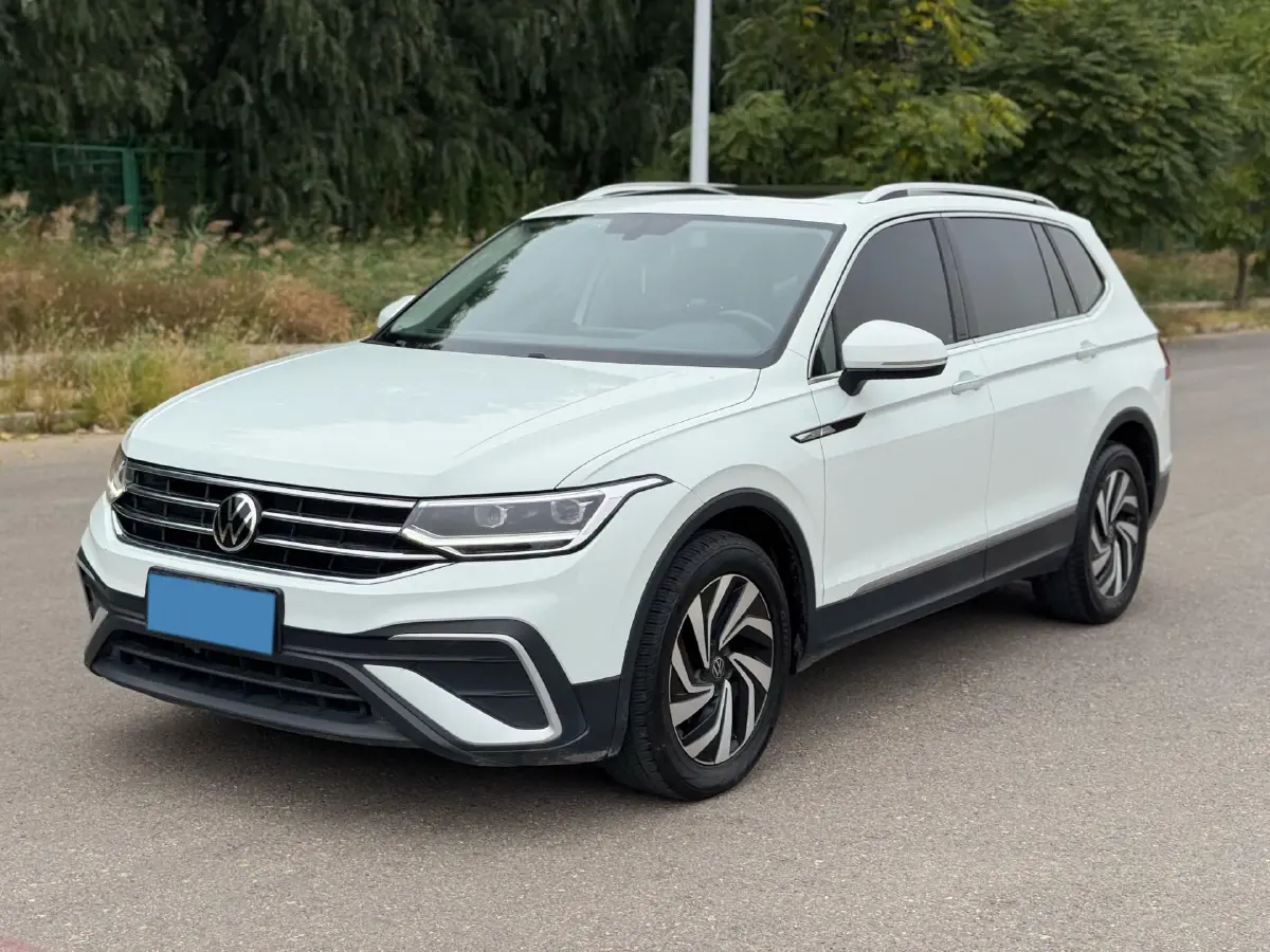 2023 Volkswagen Tiguan L 1.5T 160HP L4 7DCT