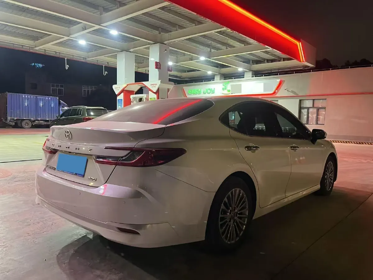 2024 Toyota Camry 2.0L 173HP L4 CVT,autocango,china used car exporter,china ev exporter,chinese used car exporter,chinese used ev exporter