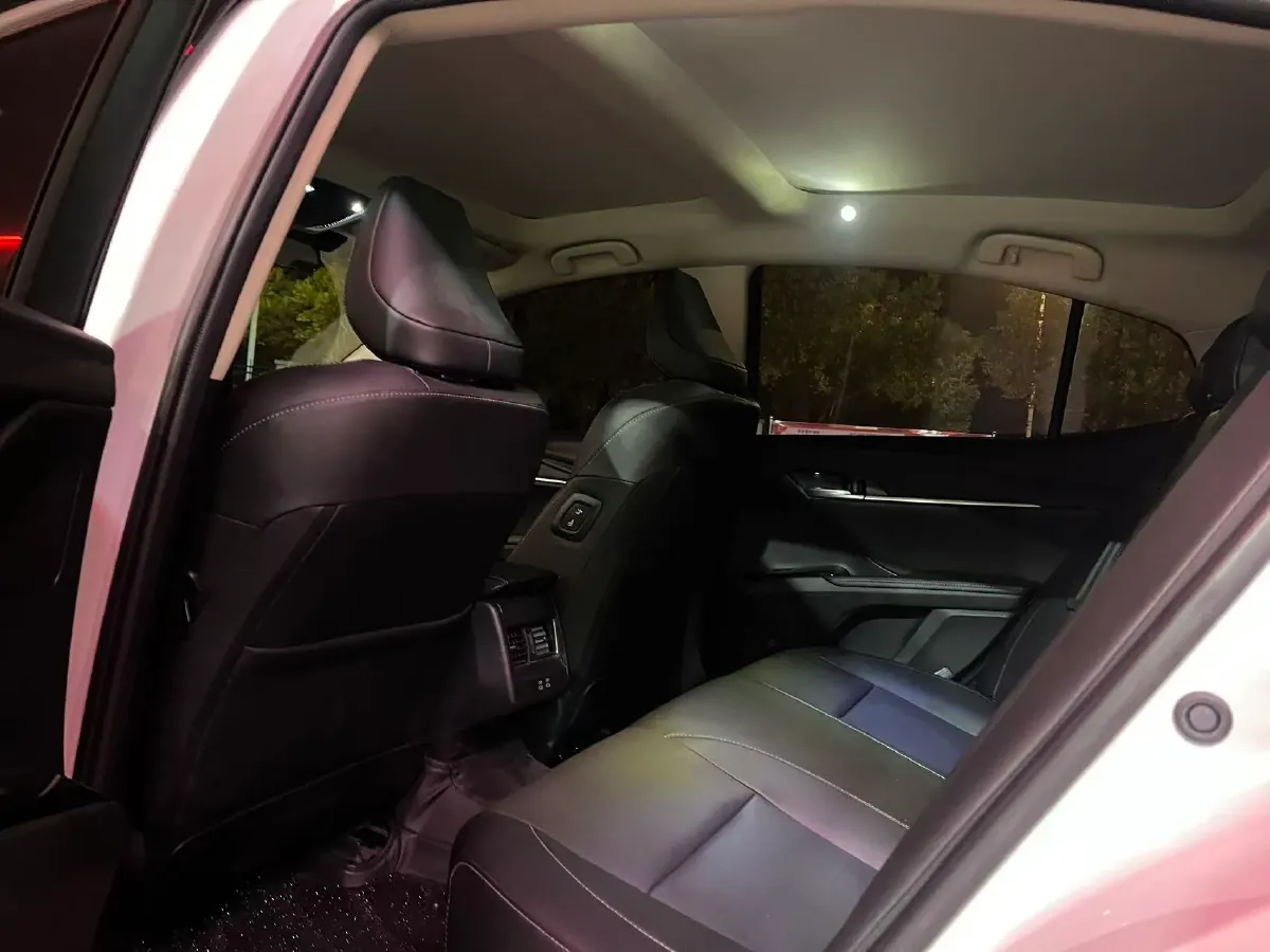 2024 Toyota Camry 2.0L 173HP L4 CVT,autocango,china used car exporter,china ev exporter,chinese used car exporter,chinese used ev exporter