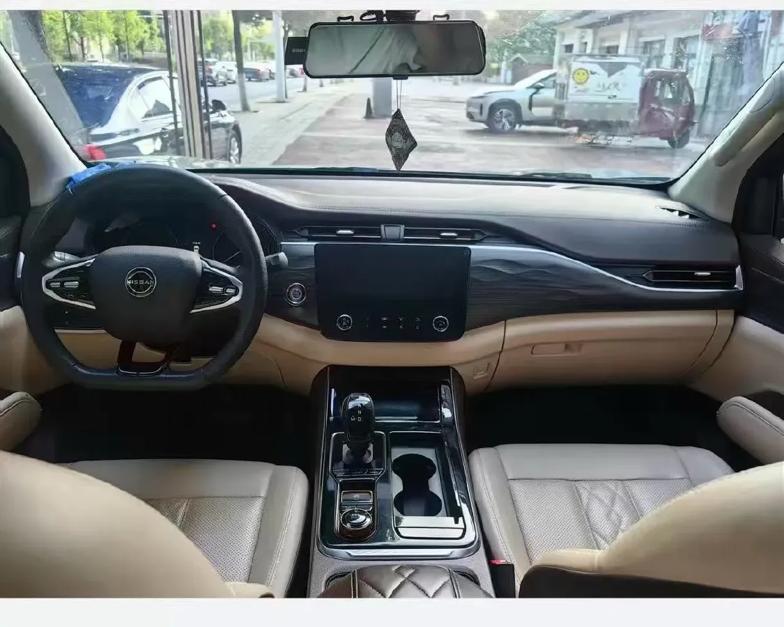 2022 Dongfeng RuiQi 7 2.3T 166HP L4 8AT,autocango,china used car exporter,china ev exporter,chinese used car exporter,chinese used ev exporter