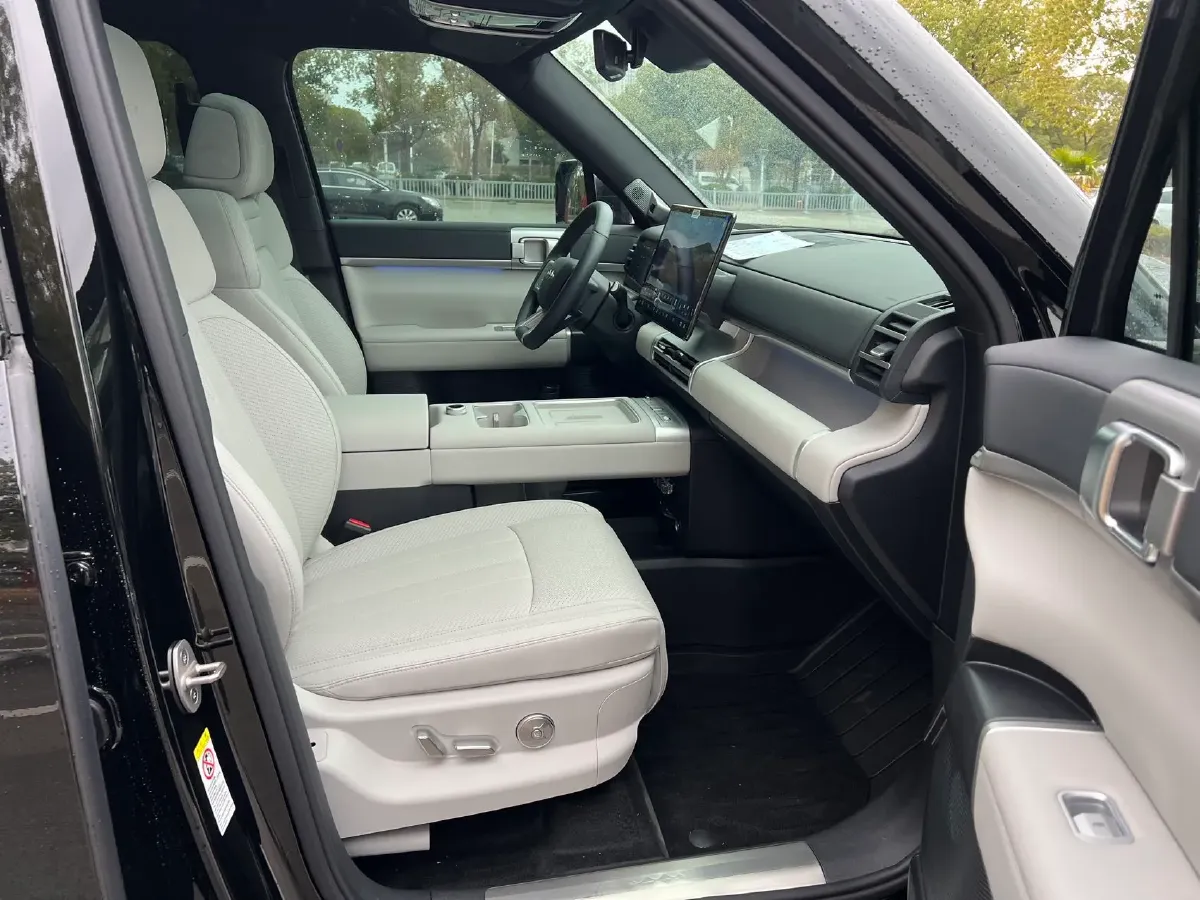 2025 FangChengBao Tai 7 1.5T 156HP L4 E-CVT PHEV,autocango,china used car exporter,china ev exporter,chinese used car exporter,chinese used ev exporter