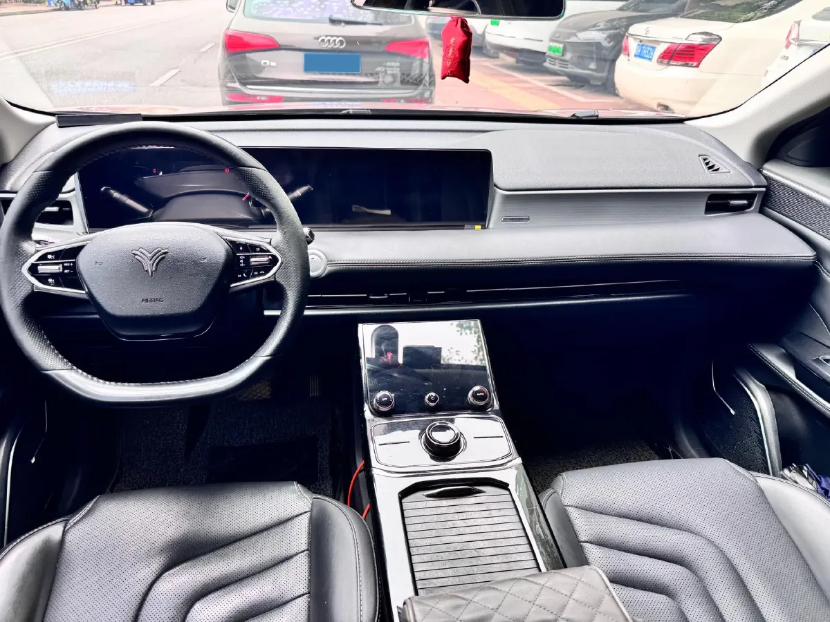 2022 Venucia Grand V 1.5T 190HP L4 7DCT,autocango,china used car exporter,china ev exporter,chinese used car exporter,chinese used ev exporter