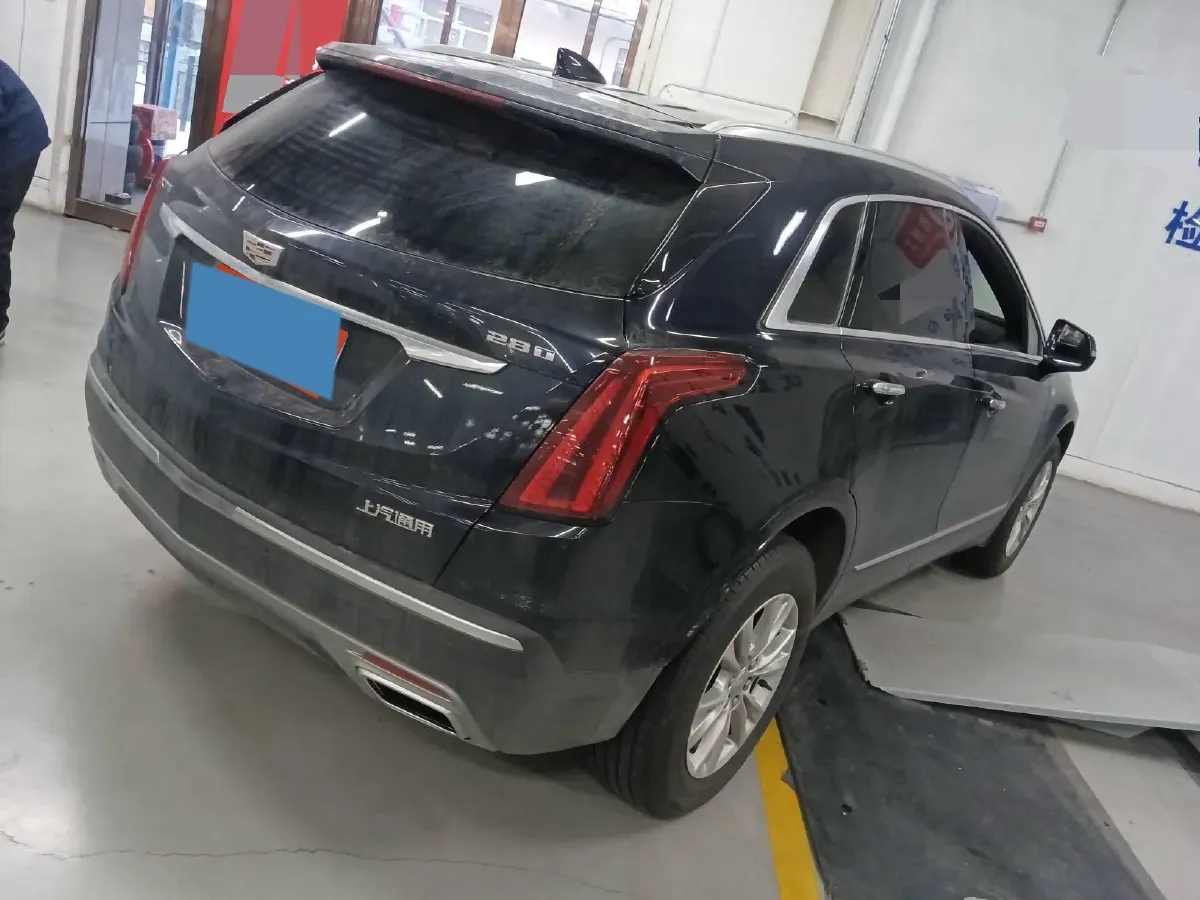 2022 Cadillac XT5 2.0T 237HP L4 9AT,autocango,china used car exporter,china ev exporter,chinese used car exporter,chinese used ev exporter